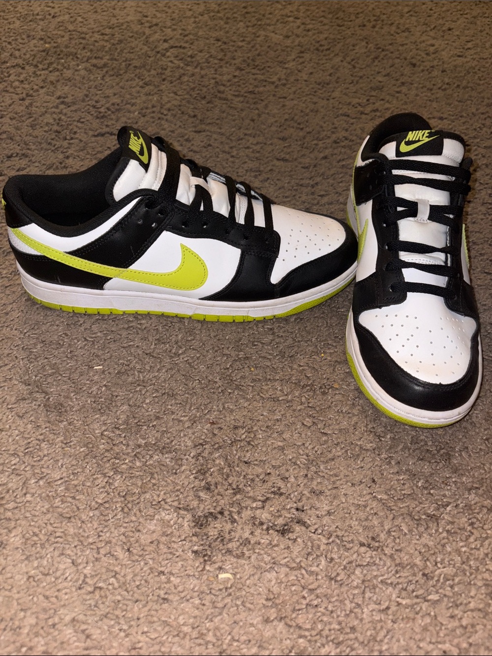 Nike White Black Sneakers with Neon Green Swoosh